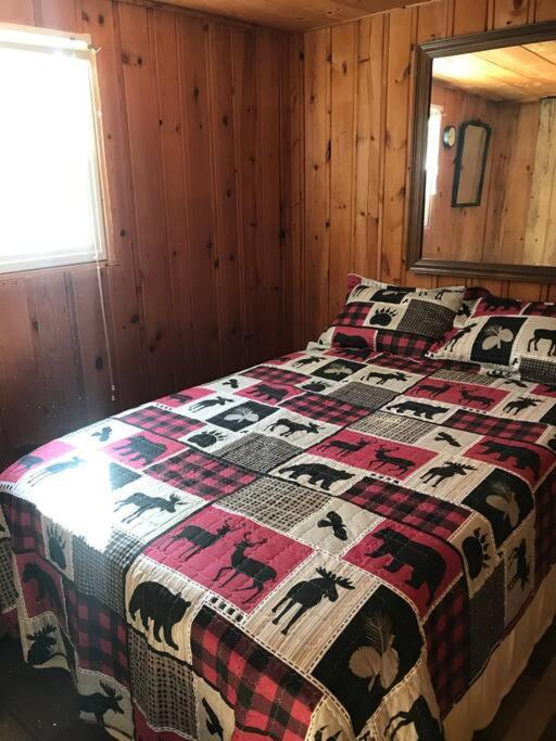 Royce'S Outpost Rustic Cabin Nearby Trails Mio Exterior photo